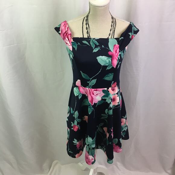 Speechless Floral Special Occasion Dress Jrs Small - Picture 2 of 16